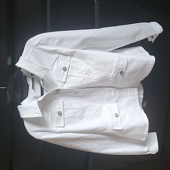 Susan Graver Jackets & Blazers - White susan graver super cute new jean jacket size extra large price firm!!